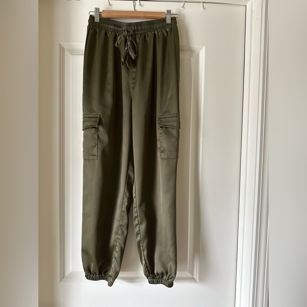 Allegra K Olive satiny cargo jogger Drawstring pants